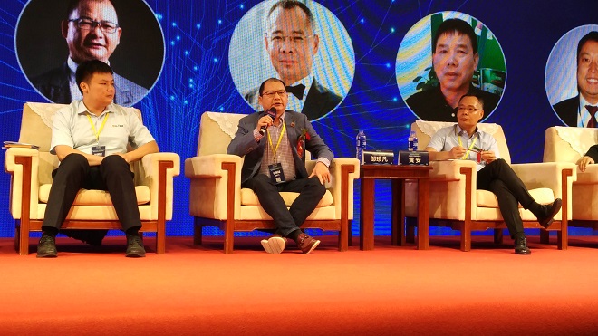 涂飾會客廳·集泰化工總經(jīng)理鄒珍凡發(fā)言